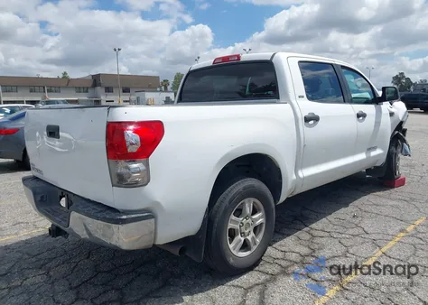 2008 Toyota Tundra Sr5 5.7L V8 из США, поврежденный, VIN 5TFEV54128X049128